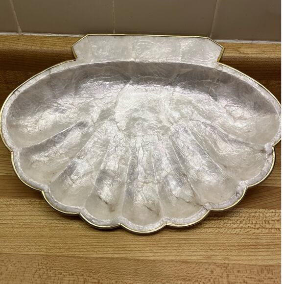 Vintage Set of 3 Capiz Shell Nesting Bowls Trinket Trays Gold Trim Pearlescent - Picture 4 of 8